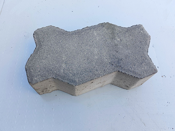 室外植草磚被廣為應用的原因很明顯